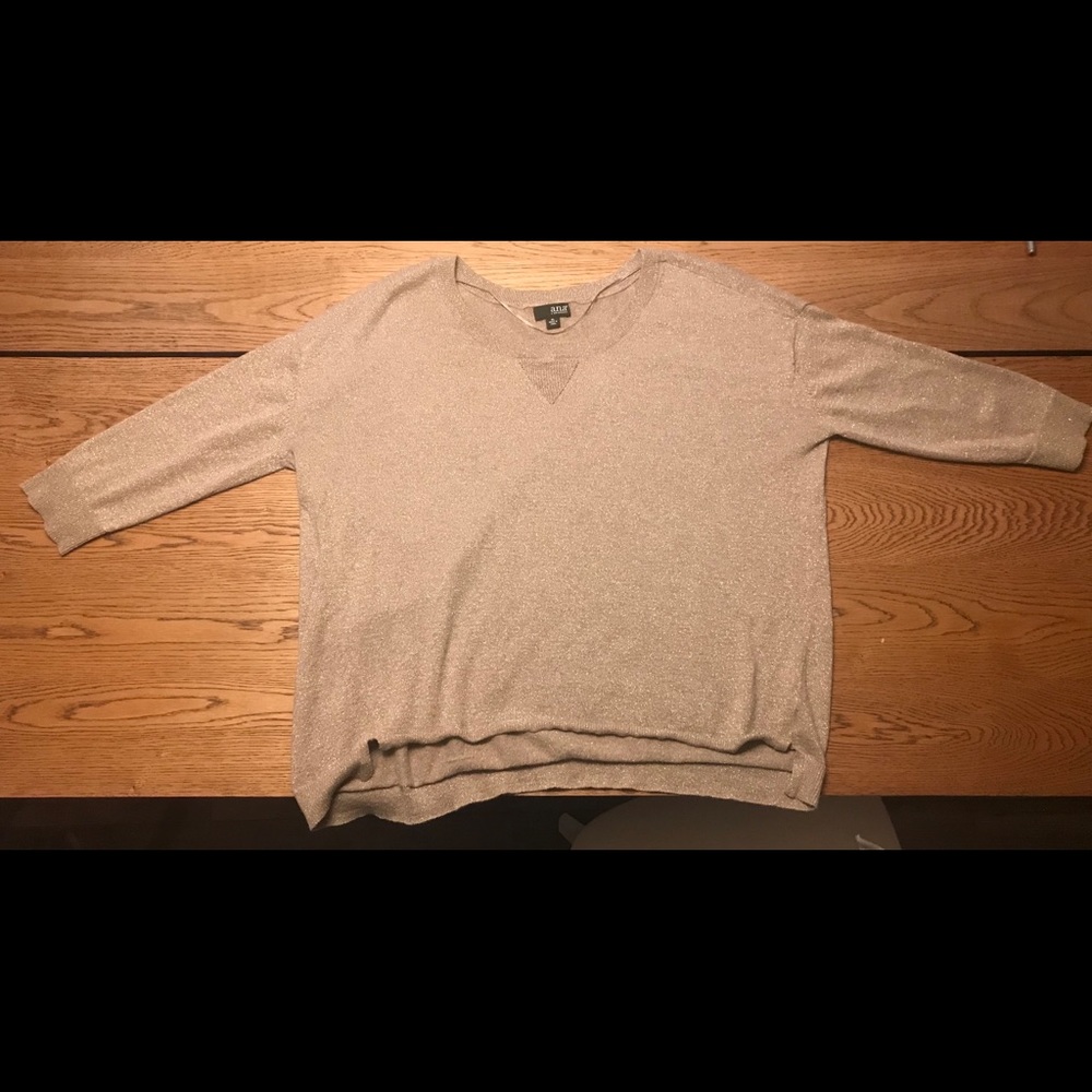 A.N.A Casual glitter top